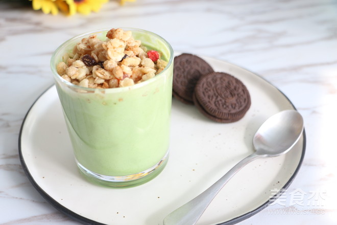 Green Juice Yogurt Cup recipe