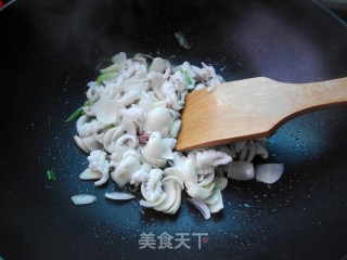 Fried Squid Roll with Lily recipe