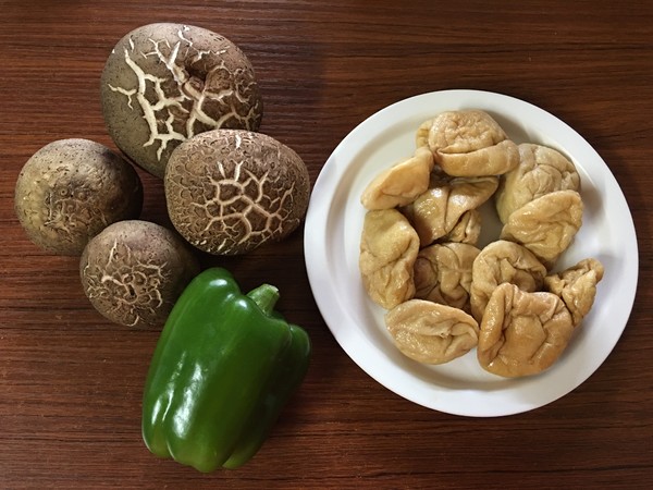 Stir-fried Gluten with Shiitake Mushrooms recipe