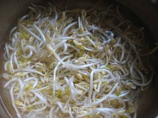 Tomato Bean Sprout Soup recipe