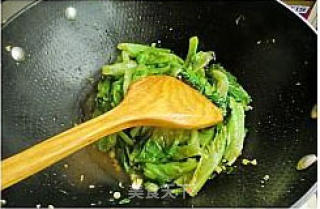 Lettuce with Garlic Oyster Sauce recipe