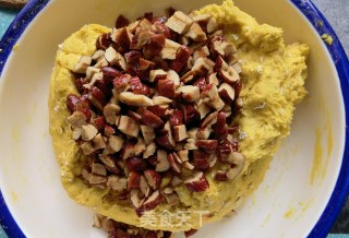 Pumpkin Oatmeal and Red Date Buns recipe