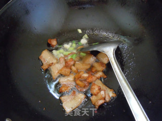 The Transformation of Fried Tofu---dried Tofu Fried Pork recipe