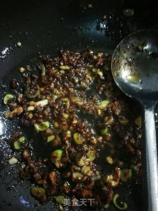 Stir-fried Chrysanthemum with Sauce recipe