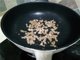 Stir-fried Pork with Garlic Sprouts recipe