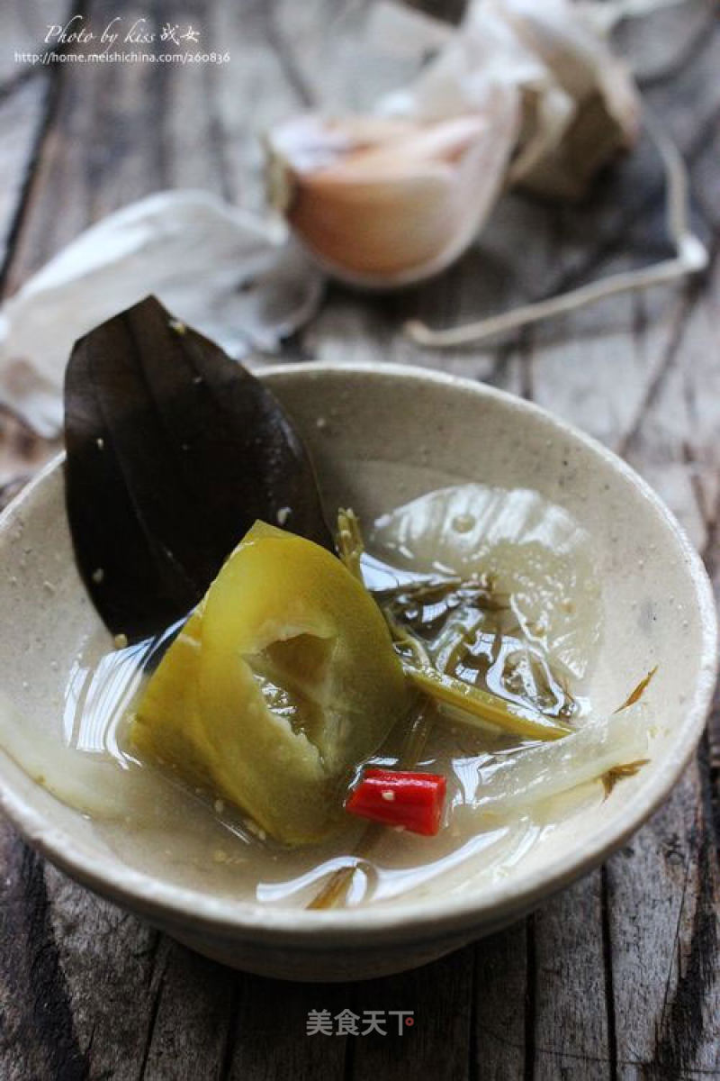 Sweet and Sour and Refreshing---russian Pickled Cucumber recipe