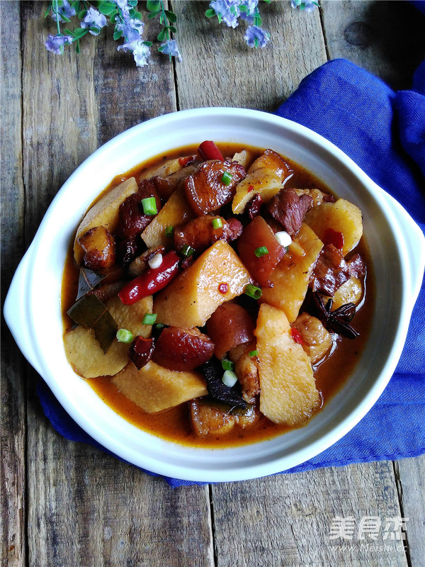 Braised Pork with Yam recipe