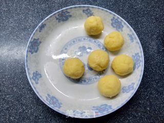Custard Snowy Mooncakes recipe