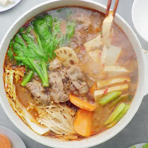 Spicy Lamb Scorpion Hot Pot recipe