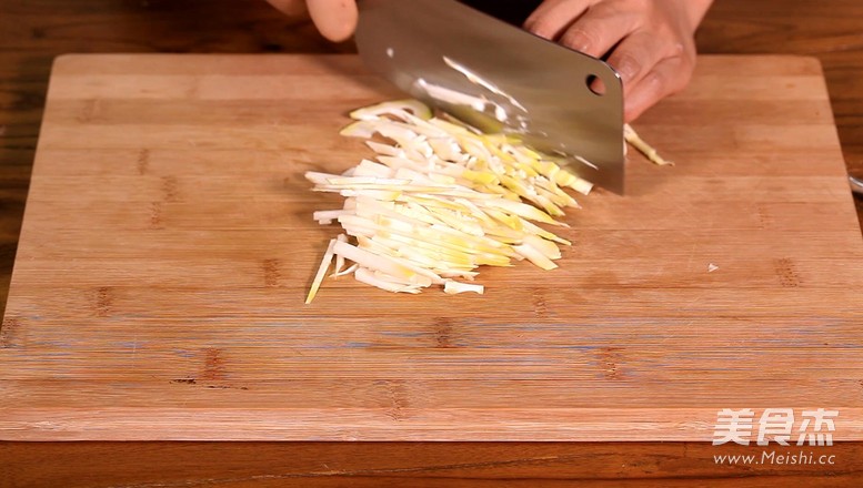 Bamboo Shoots Taste The Freshest If They are Burned Like this recipe