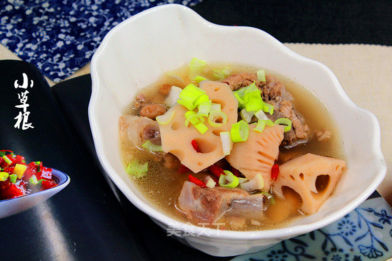 Warm Tonifying Qi, Nourishing Pork Ribs and Lotus Root Sibao Soup recipe