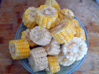 Delicious Tonic Soup-two-color Corn Ribs Soup recipe