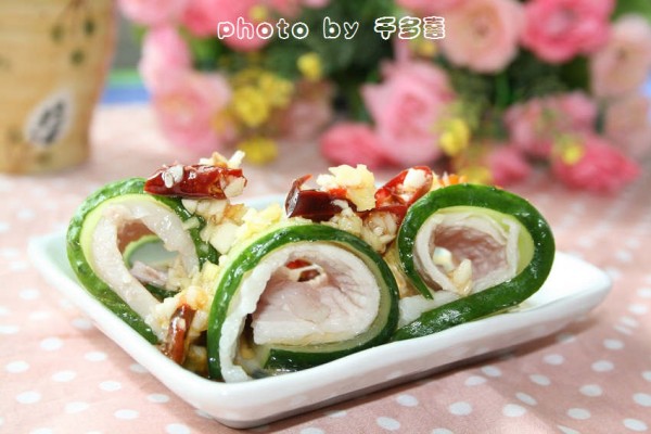 Cucumber White Meat Rolls recipe