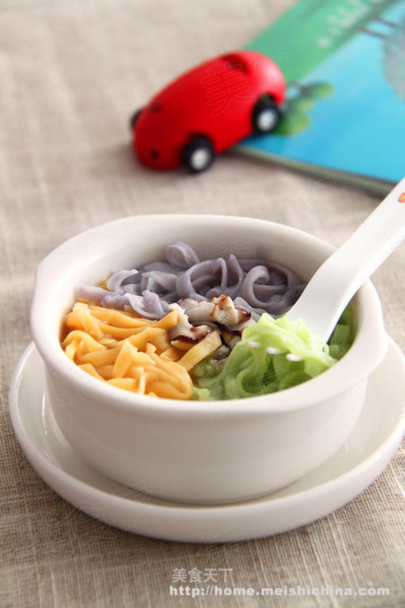 Baby Meal Series (5) Three-color Bone Soup Noodles--with Cheese Chicken Balls recipe