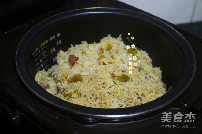 Cantonese Sausage and Scallop Pumpkin Braised Rice recipe