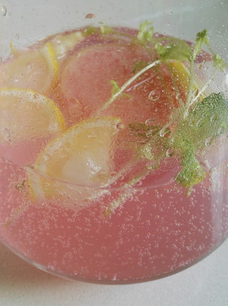 Peach Rio Sparkling Drink recipe