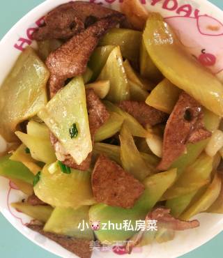 Stir-fried Lettuce Pork Liver recipe
