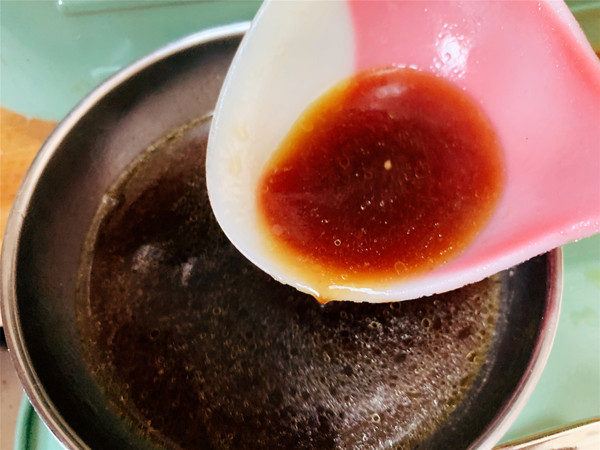 Braised Noodles with Beans recipe