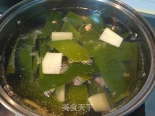 Fresh Kelp and Mung Bean Keel Soup recipe