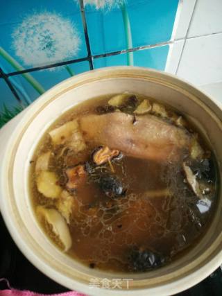 Sea Cucumber Chicken Soup recipe