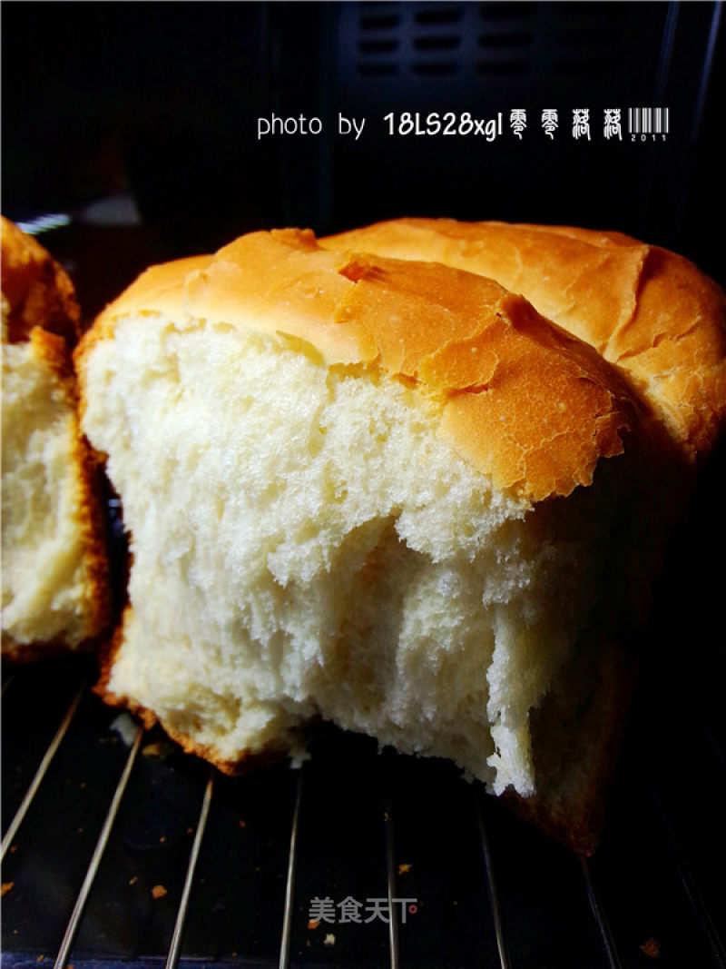 Bread Machine: Simple White Bread recipe