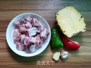 Stewed Pork Ribs with Pineapple recipe