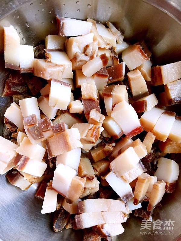 Stir-fried Dried Radish with Bacon recipe