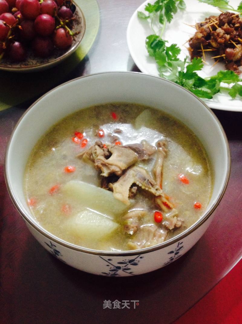 [enriching Blood, Nourishing Qi, Invigorating The Spleen and Stomach] Yiyi Yam Pigeon Soup recipe