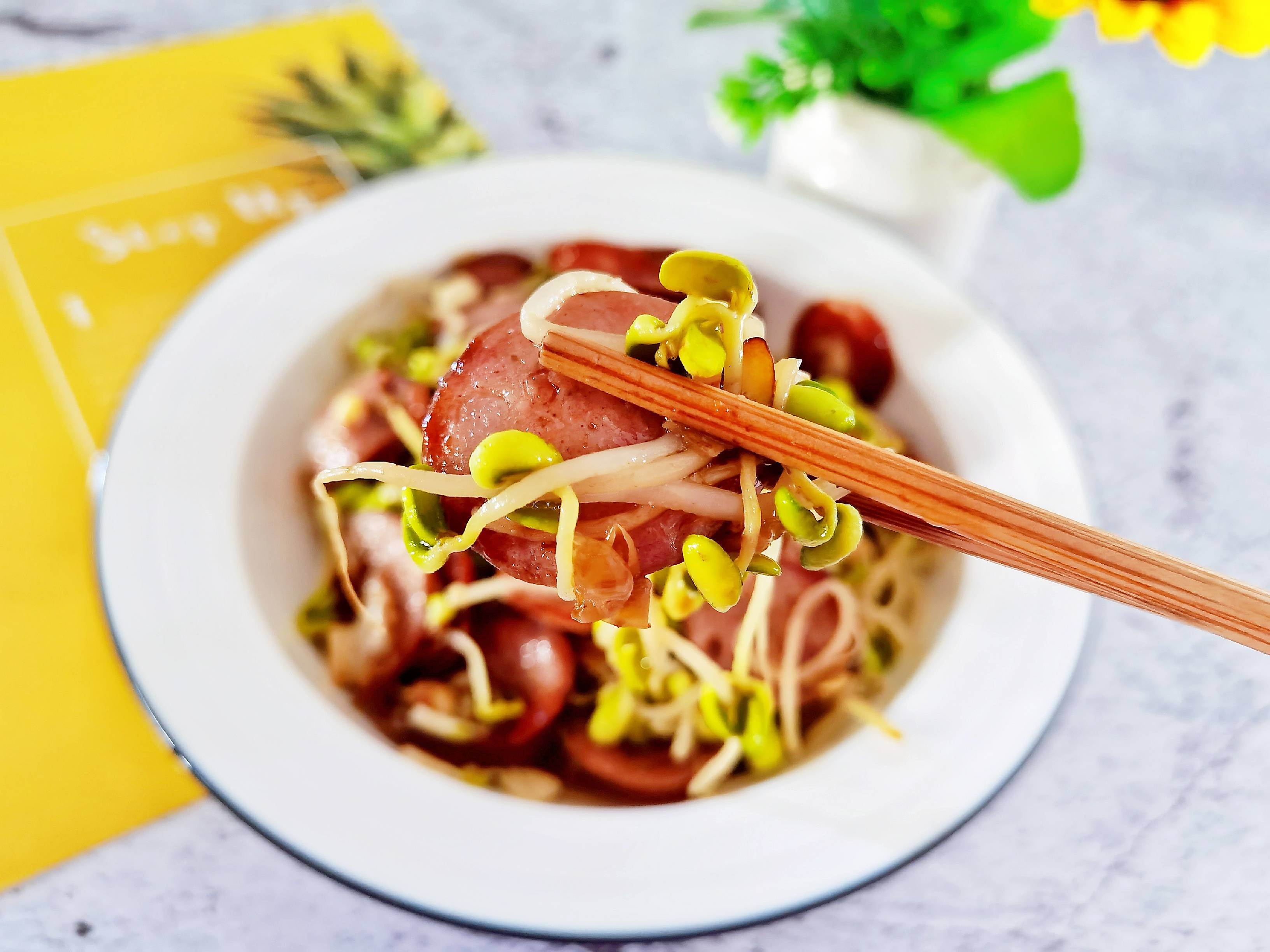 1 Sausage, 1 Bean Sprouts, 1 Stir-fry, Simple and Delicious recipe