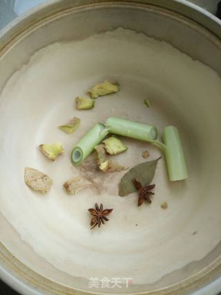 Sea Cucumber Chicken Soup recipe