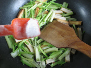 Fried Celery with Fish Tofu recipe