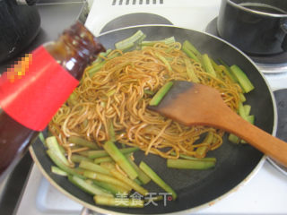 Stir-fried Noodles with Homemade Loin recipe