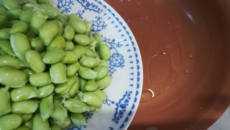 Roasted Edamame with Minced Meat recipe