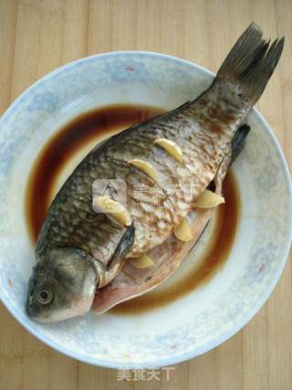 Braised Crucian Carp with Green Onion recipe