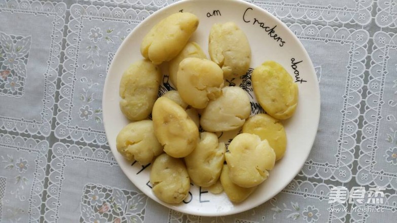 Pan-fried Baby Potatoes recipe