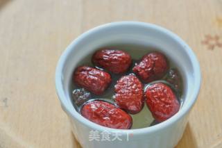 In The Cold Winter, A Pot of Red Jujube Longan Tea is Warm and Dampness recipe