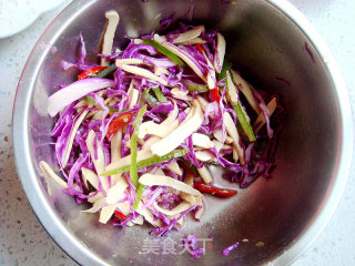 Purple Cabbage Mixed with Fragrant Dried recipe