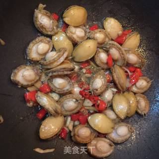 Stir-fried Abalone with Hot Pepper recipe