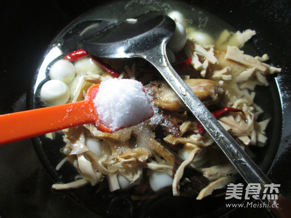 Braised Medium Fin with Quail Egg and Bamboo Shoots recipe