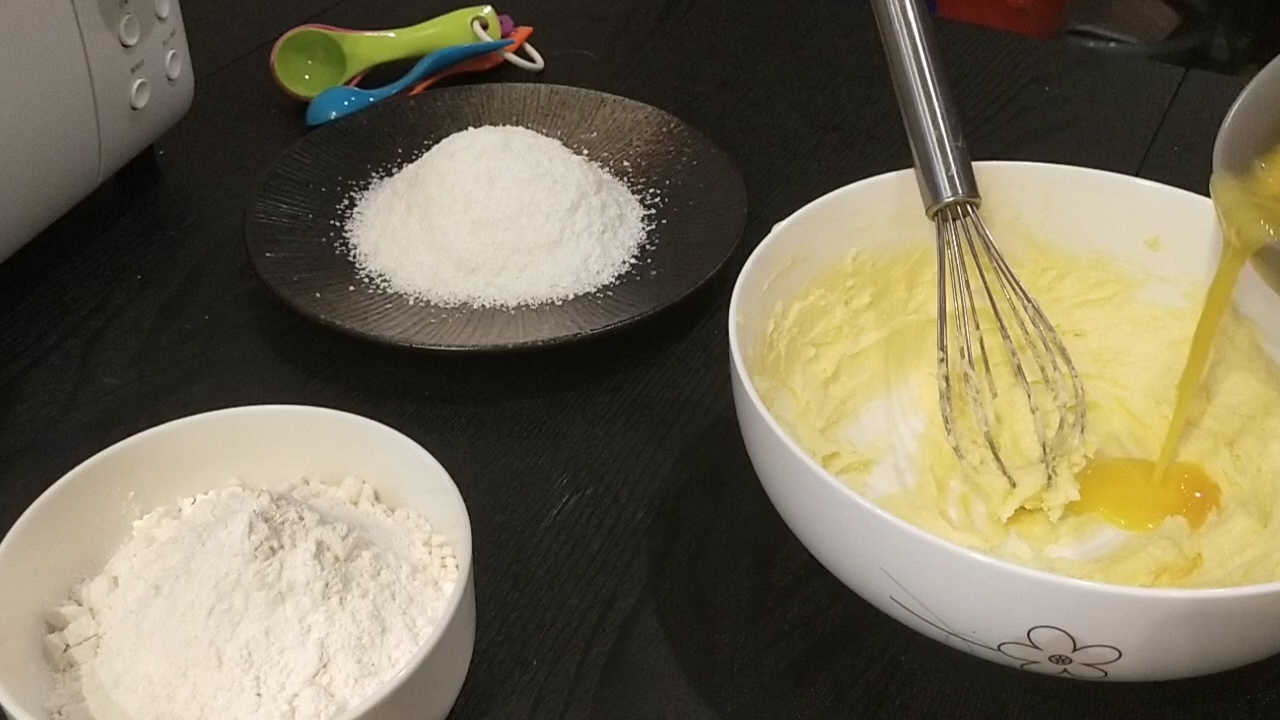 Coconut Biscuits that are Crisp to The Scum recipe