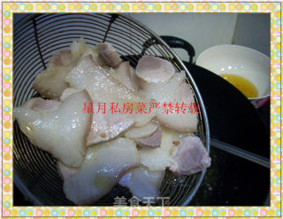 Xingyue Private Kitchen-dry Steamed Spicy Twice-cooked Pork recipe