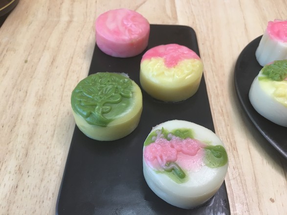 Colorful Snowy Mooncakes, Delicious Egg Yolk Coconut Paste Filling. recipe