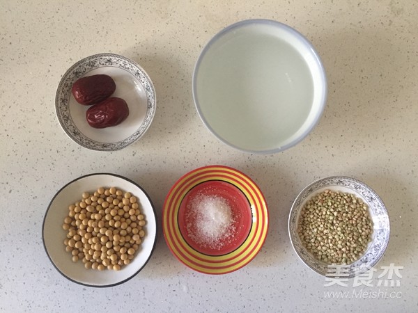 Soy Milk with Buckwheat and Red Dates recipe