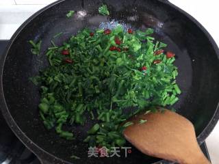 Stir-fried Vegetable Moss with Oil Residue recipe