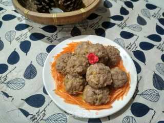 Steamed Mustard Meatballs recipe