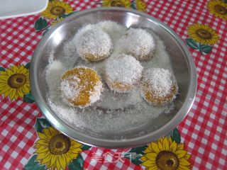 [coconut and Sweet Potato Mochi] = Soft Cotton Feel recipe