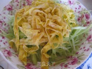 Cucumber Mixed with Egg Shreds recipe