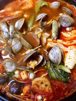 Korean and Japanese Vegetable Seafood Nutrition Pot recipe