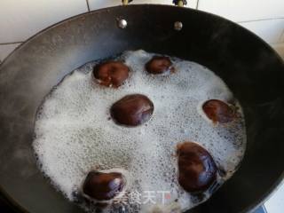 Braised Chicken Wings with Chestnuts recipe