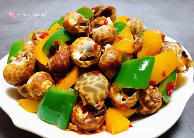 Stir-fried Snails with Colored Pepper and Hot Sauce recipe